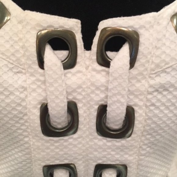 🌟Host Pick🌟NANETTE LEPORE textured white dress - Picture 2 of 3